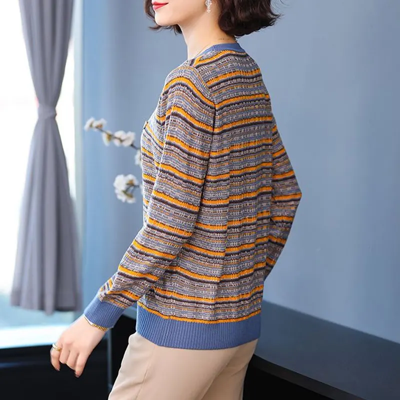 Women's Clothing 2022 Autumn Winter Vintage Striped Spliced Loose Knitted Sweaters Fashion O-Neck Casual Jumpers T-shirt Female - Image 5