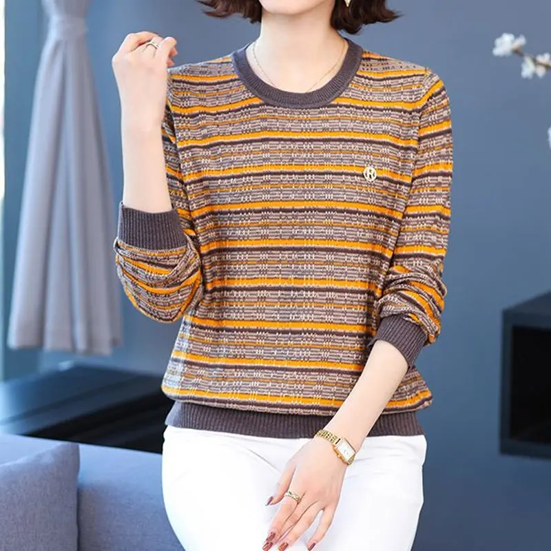Women's Clothing 2022 Autumn Winter Vintage Striped Spliced Loose Knitted Sweaters Fashion O-Neck Casual Jumpers T-shirt Female - Image 3
