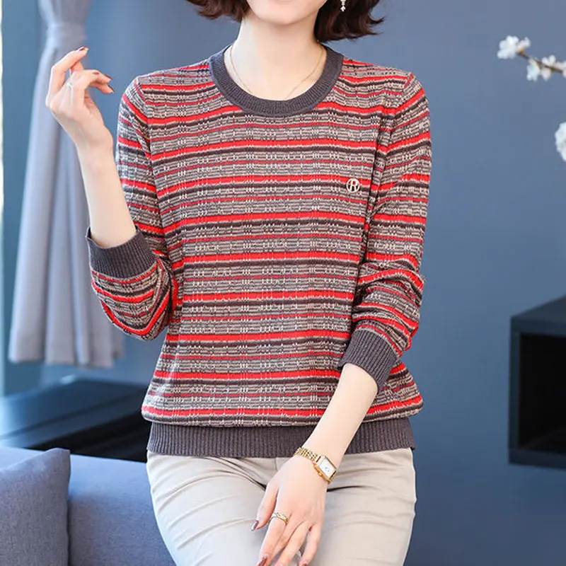 Women's Clothing 2022 Autumn Winter Vintage Striped Spliced Loose Knitted Sweaters Fashion O-Neck Casual Jumpers T-shirt Female - Image 4